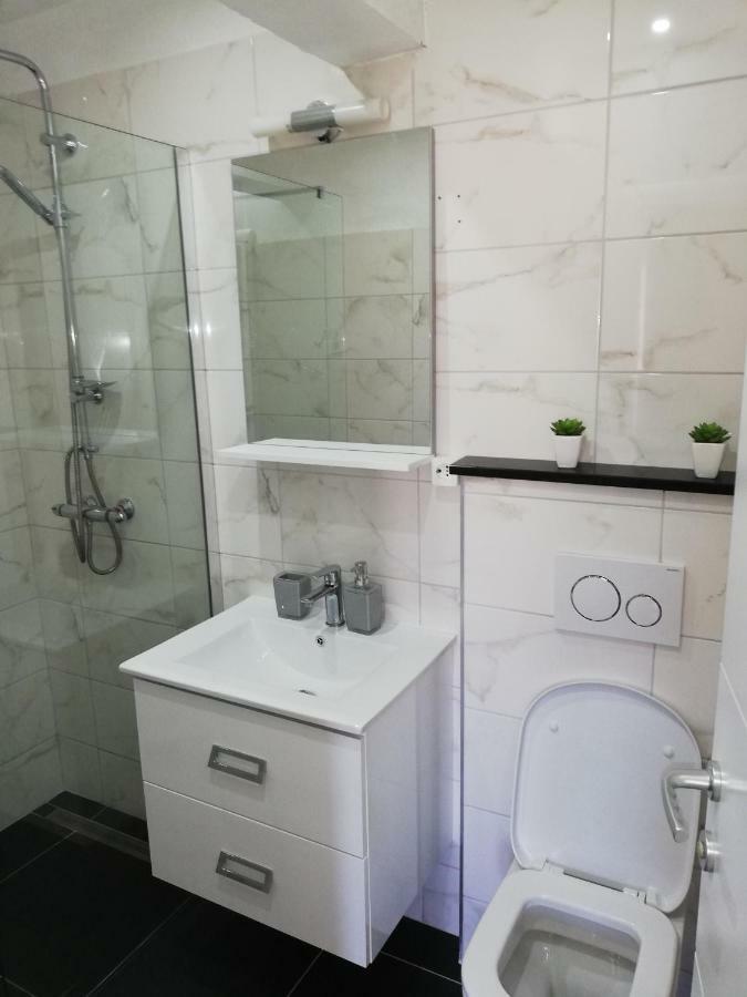 Apartment Stojan A1 Marina Exteriör bild