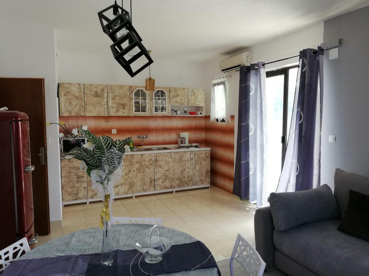 Apartment Stojan A1 Marina Exteriör bild